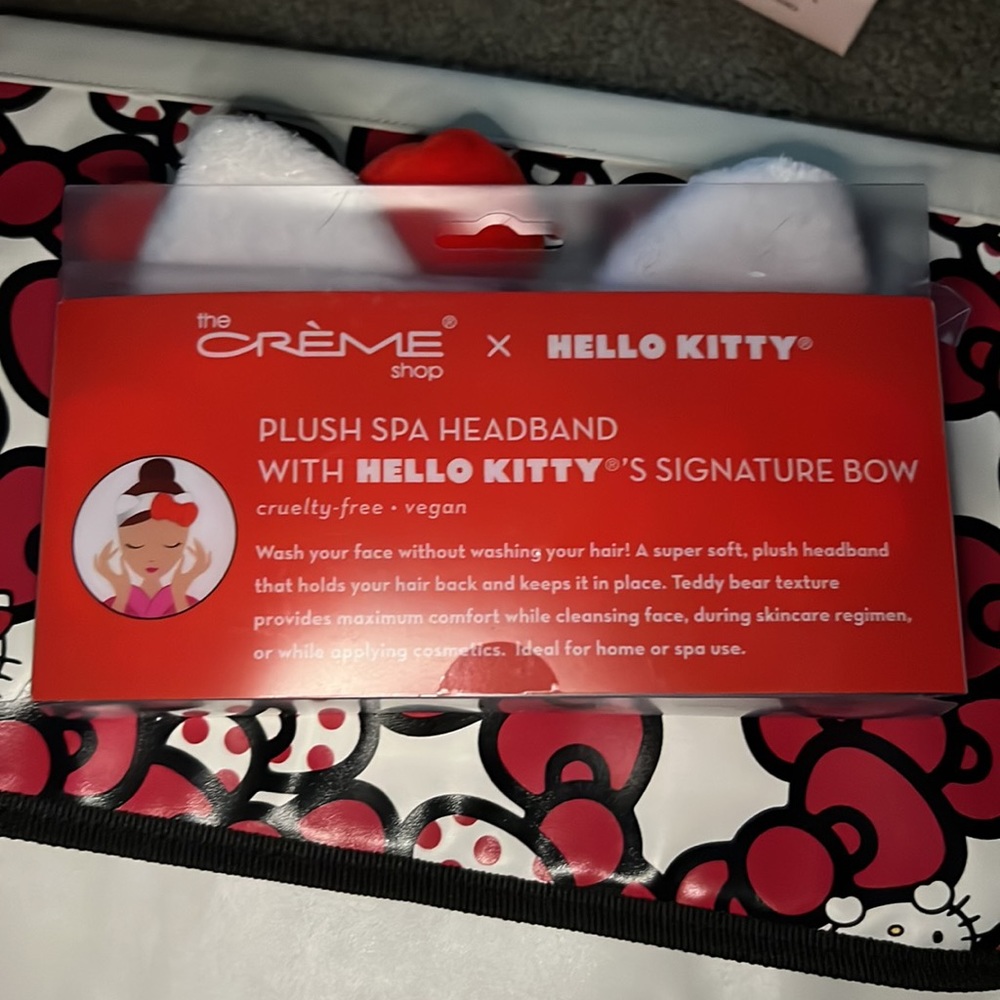Hello Kitty Spa day bundle! - Picture 7 of 7